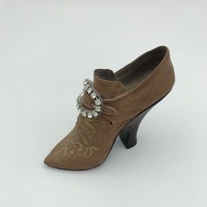 SOLD. Teetering Court - Just the Right Shoe